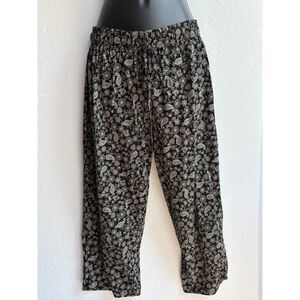 Max Black Pull On Paisley Crop Pants Size L 100% Cotton Boho Casual Relaxed